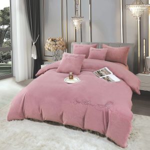 Lenjerie de Pat Brodata din Blanita de Iepure cu Fir Scurt – Rasfat Suprem pentru Somn | COD 1001-J