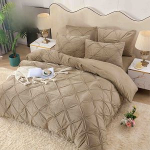 Lenjerie de Pat Catifea cu Elastic – Set 4 Piese pentru Eleganta si Confort Desavarsit | COD 0889-J