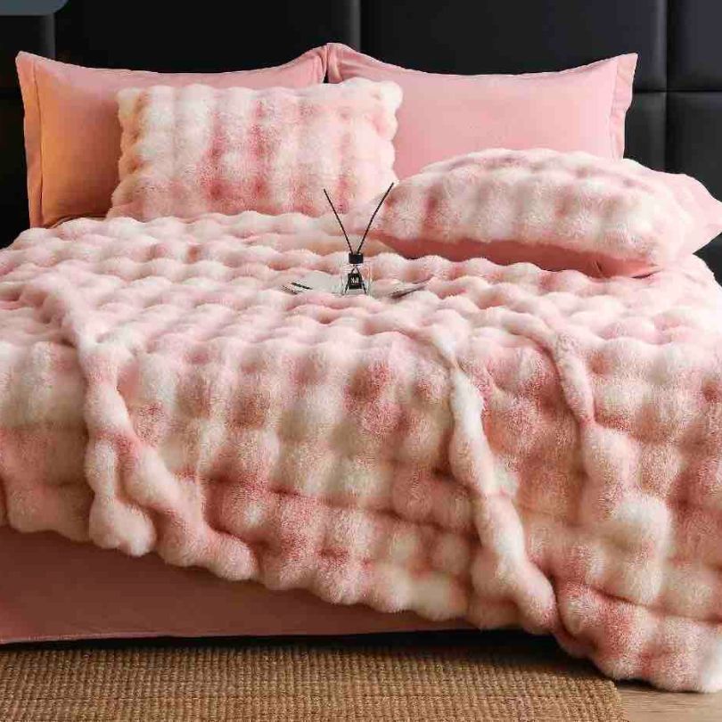 Lenjerie de pat din blanita de iepure artificiala – 6 piese, confort premium pentru nopti de vis | COD 1106-J