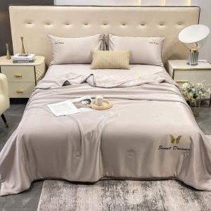 Lenjerie de Pat din Matase cu Pilota – 4 Piese: Eleganta si Rasfat în Dormitorul Tau | COD 0859-S