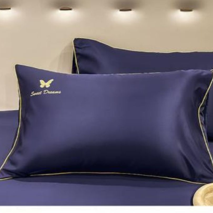 Lenjerie de Pat din Matase cu Pilota – 4 Piese: Eleganta si Rasfat în Dormitorul Tau | COD 0867-S - imagine 4